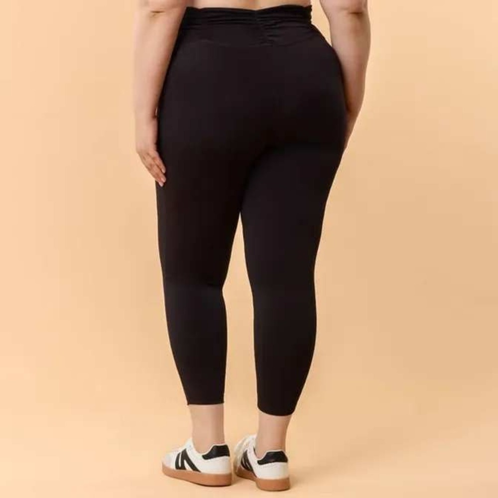 Blogilates Rouched Waist Leggings Black High Waisted Pockets Squat Proof NWT 1X